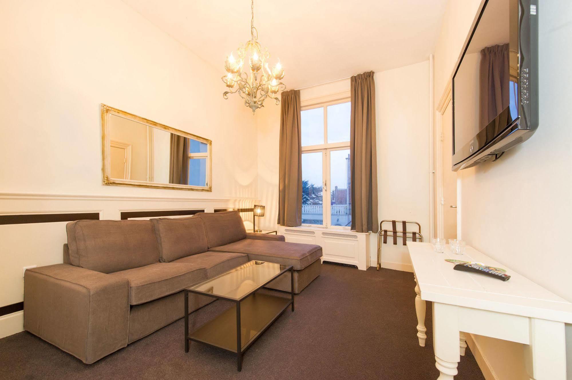 Hotel & Appartementen Bella Vista La Haye Extérieur photo